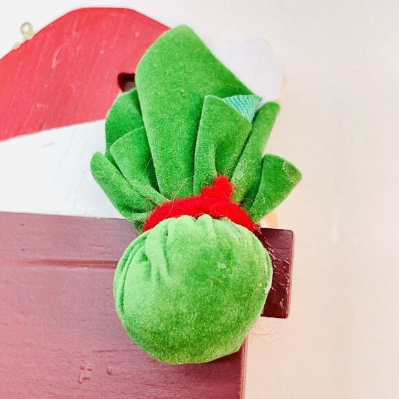 Vintage Santa Claus In Chimney Wooden Christmas Ornament Hand Painted Taiwan - Picture 7 of 9